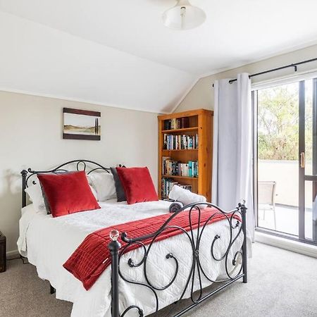 Apartament Quiet And Cosy Waikanae Zewnętrze zdjęcie
